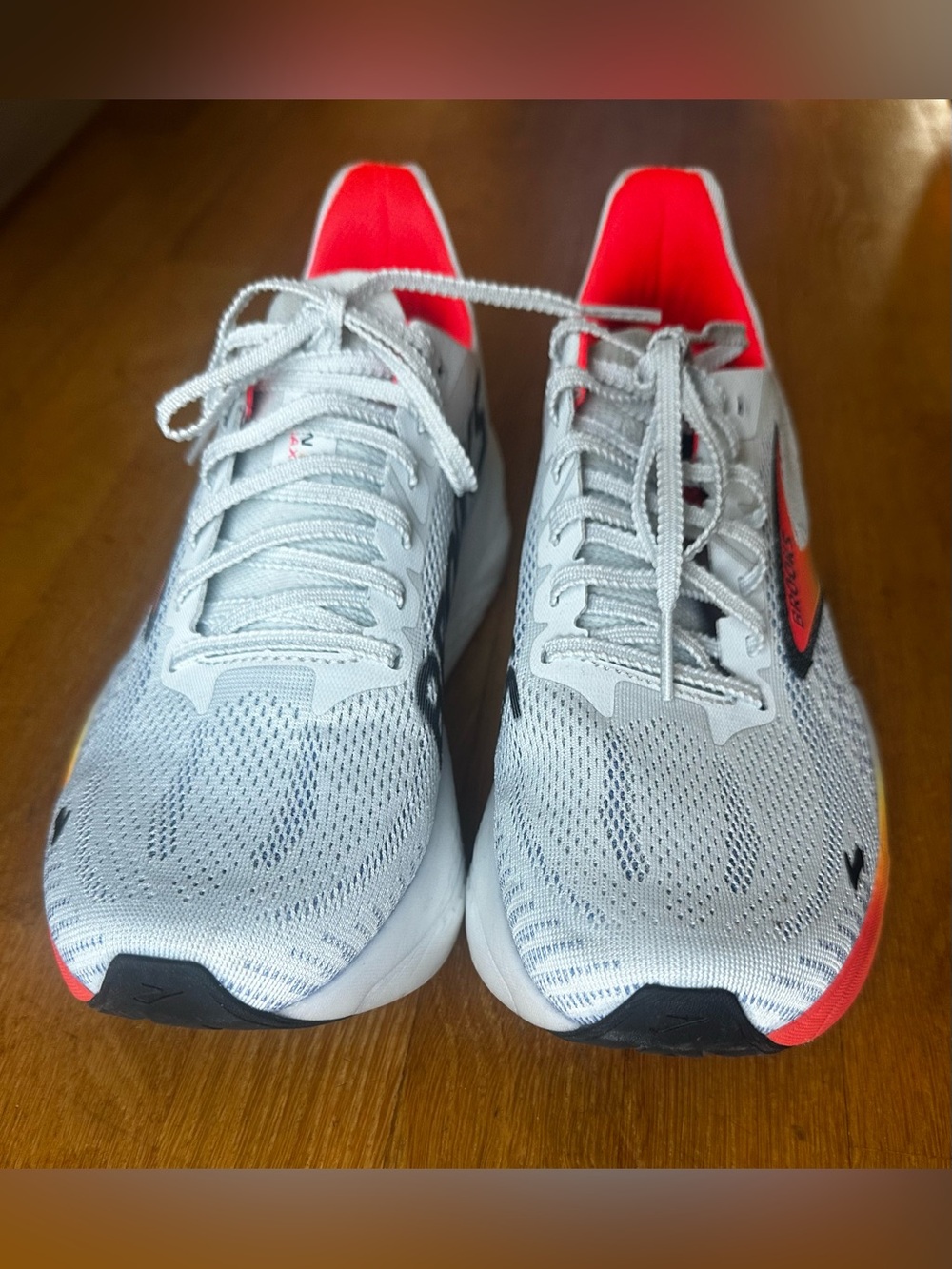 Brooks Hyperion Max 2 - Size US 10/EU 42/UK 8